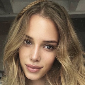 Gosia Guzowska, 32 (Instagram Star)