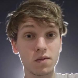 Goularte, 26 (YouTube Star)