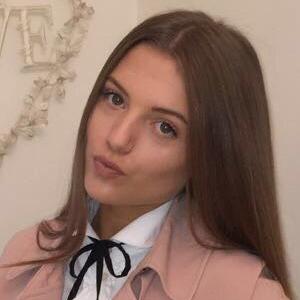 Grace Foley, 21 (YouTube-ster)