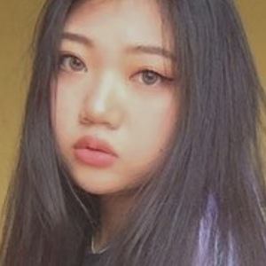Grace Kim, 23 (TikTok Star)