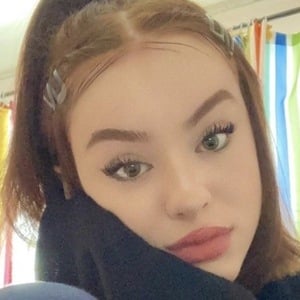 Grace Walcott, 18 (TikTok Star)