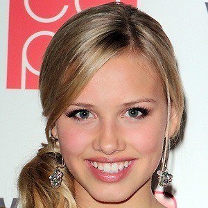 Gracie Dzienny, 28 (电视女演员)
