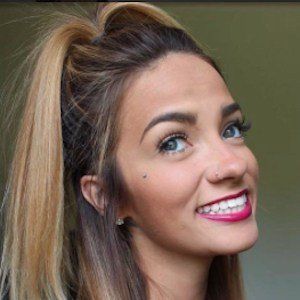 Gracie Renfro, 30 (YouTube明星)