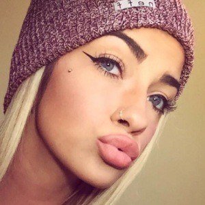 Gracie Renfro, 32 (YouTube-ster)