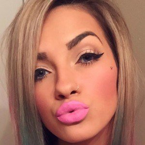 Gracie Renfro, 32 (YouTube Star)
