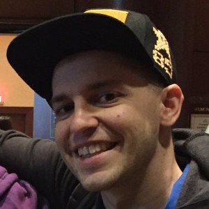 Grand POOBear, 40 (Estrella de Twitch)