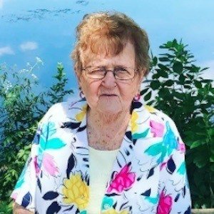 Grandma Lill, 95 (YouTube明星)