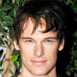 Grant Harvey, 41 (电视演员)