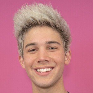 Grant Knoche, 23 (流行歌手)