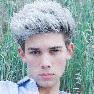 Grant Knoche, 23 (Popsänger)