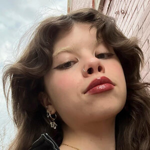 grapejuicenads, 22 (TikTok Star)