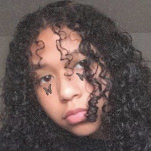 Grecia Marure, 18 (YouTube Star)