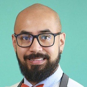 Greg Saniatan, 38 (Танцовщик)