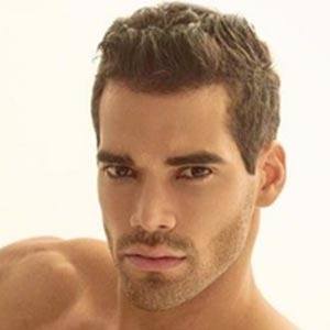 Guty Carrera, 35 (Modelo)