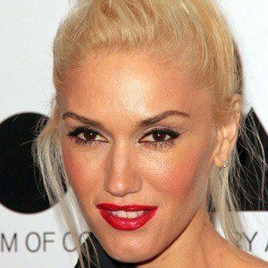 Gwen Stefani, 54 (Поп-певец)