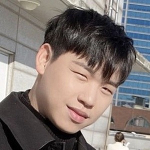 Ha Joon, 32 (TikTok明星)