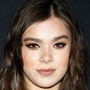 Hailee Steinfeld, 28 (Movie Actress)