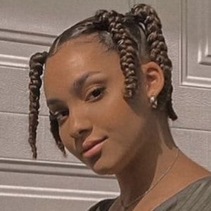 Hailey Laine, 27 (YouTube Star)