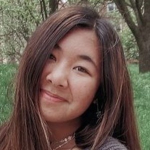 HaileysCraftyCorner, 22 (YouTube明星)