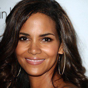 Halle Berry, 57 (Actriz de Cine)