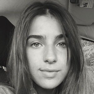 Halle Burns, 24 (TikTok Star)