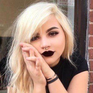 Halle Kirk, 25 (Instagram明星)