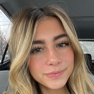 Halle Sandberg image 5