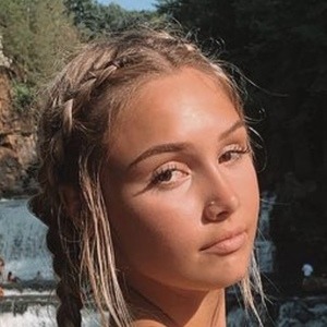 Hallerhein, 21 (TikTok Star)