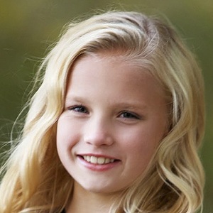 Hallie Ehat, 17 (YouTube明星)