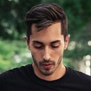 Handdrey Fagundes, 31 (Vũ công)