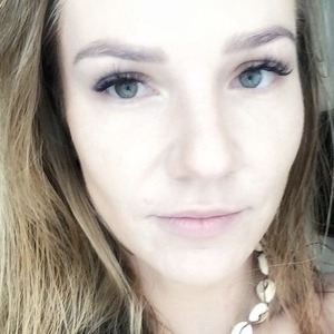 Hanna Neves, 43 (Instagram Star)