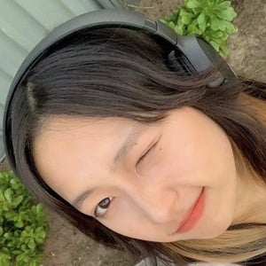 Hannah Bahng, 20 (TikTok明星)