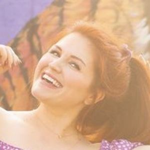 Hannah Bayles, 33 (YouTube明星)