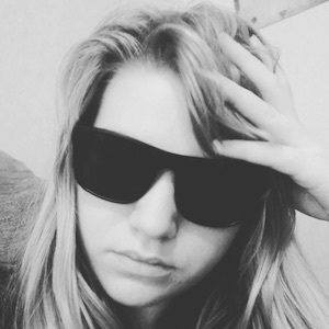 Hannah Brown, 34 (YouTube Star)