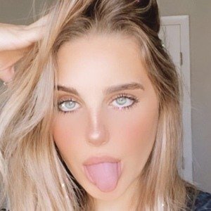 Hannah Evana, 22 (TikTok Star)