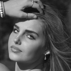 Hannah Evana, 22 (TikTok Star)