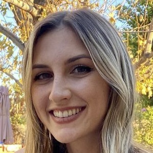 Hannah Kling, 31 (Blogger)