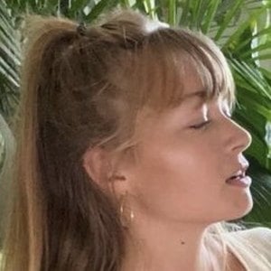 Hannah Lee Duggan, 31 (YouTube Star)