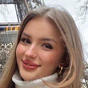 Hannah Marleen, 22 (TikTok Star)