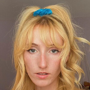 Hannah Marlene, 24 (TikTok Star)