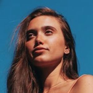 Hannah Meloche, 24 (YouTube明星)