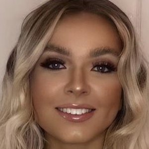 Hannah Michie, 22 (TikTok Star)