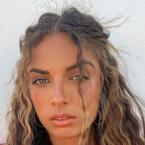 Hannah Perera image 9