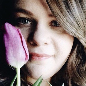 Hannah Queen image 2