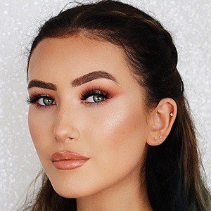 Hannah Renee, 28 (YouTube Star)