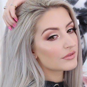 Hannah Schroder, 36 (YouTube明星)