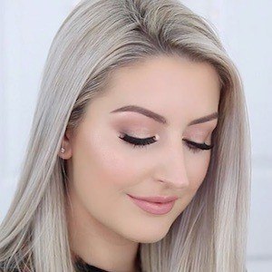 Hannah Schroder, 36 (YouTube Star)