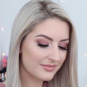 Hannah Schroder, 36 (YouTube明星)