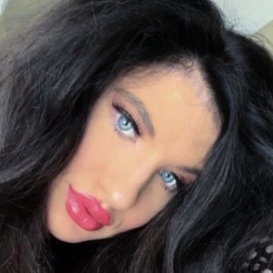 Hannah Stark image 1