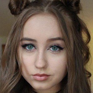 Hannah Stone (2000 - 2017) (YouNow Star)